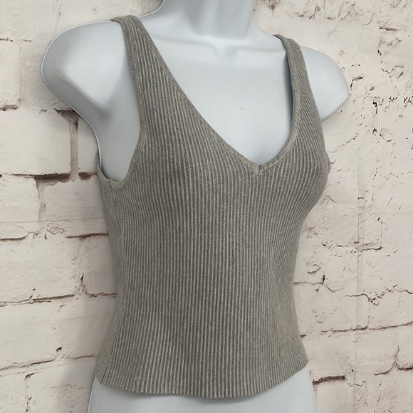 House of Harlow “Quinn” Stretch Knit Ribbed Tank, Size XS - Picture 3 of 7